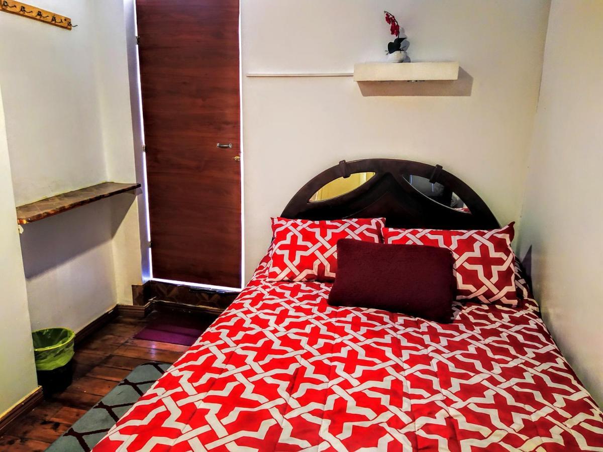 Hostal Latitud Ecuem Quito Luaran gambar