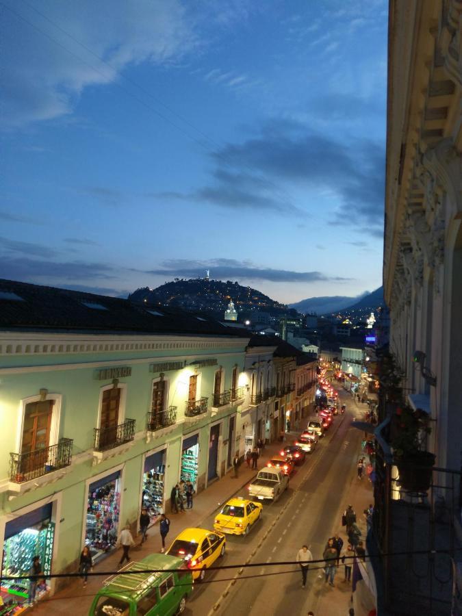 Hostal Latitud Ecuem Quito Luaran gambar